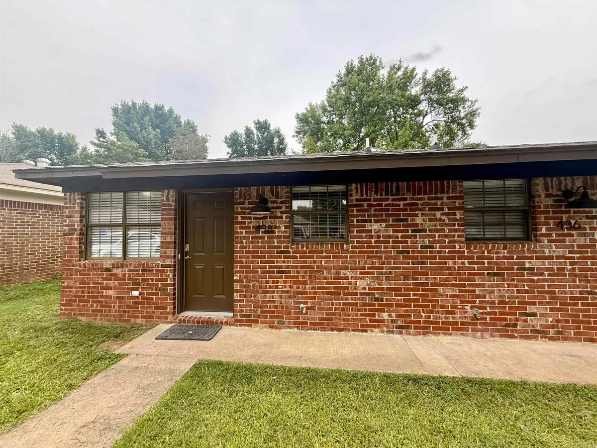 438 Helen St, Conway, AR 72034 - #1