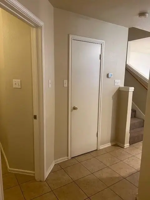 1101 Christopher Ave unit: B, Round Rock, TX 78681 - #2