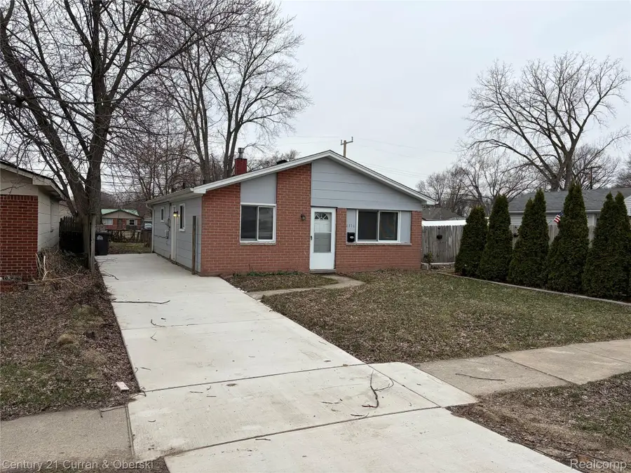 6516 Oak Street, Taylor, MI 48180 - #2