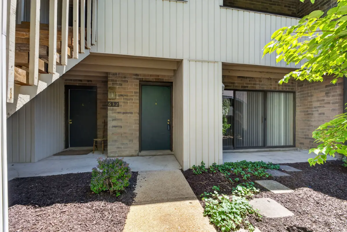 632 Coeur De Royale Drive #B, Creve Coeur, MO 63141 - #1