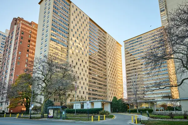 3950 N Lake Shore Drive , 904, Chicago, IL 60613