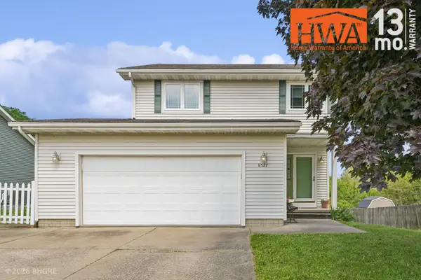 8527 Ridgeview Drive, Des Moines, IA 50320