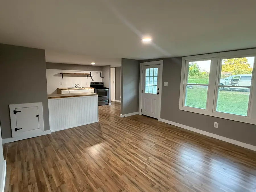 901 Jacobs Avenue, Bridgeport, AL 35740 - #3
