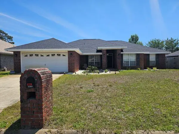 2287 Heritage Circle, Navarre, FL 32566