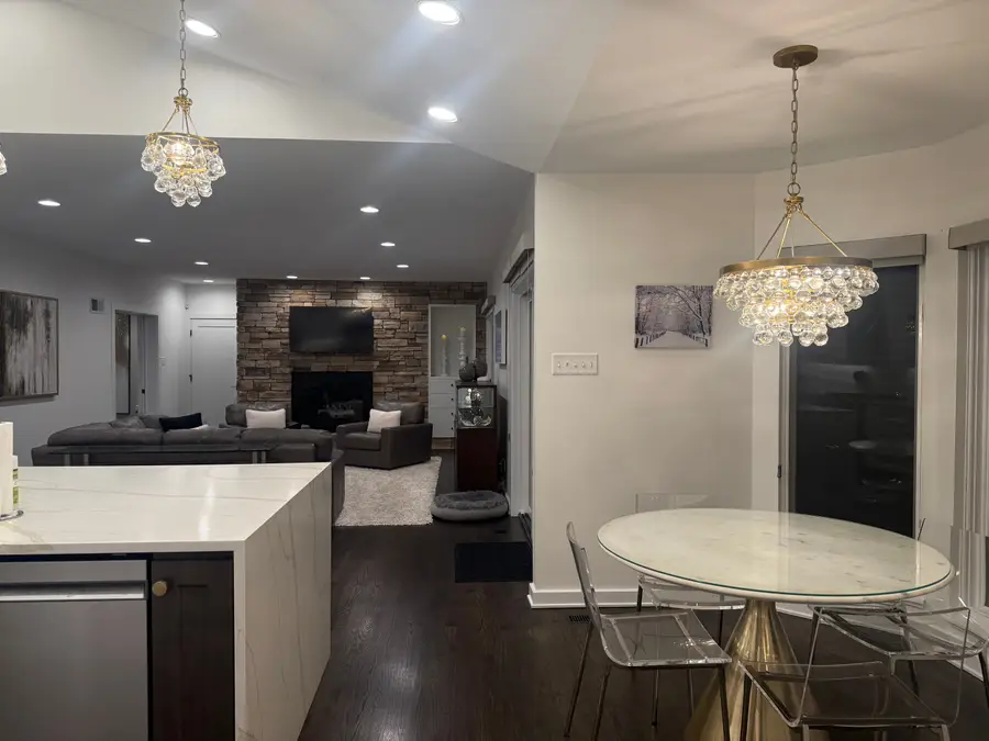 70 E Ladue Estates Drive, Creve Coeur, MO 63141 - #2