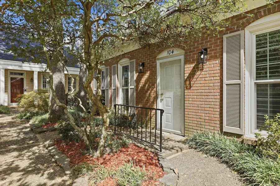 2401 Wentwood Valley Dr, Unit 104, Little Rock, AR 72212 - #3