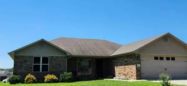 112 Peachtree Drive, Clarksville, AR 72830