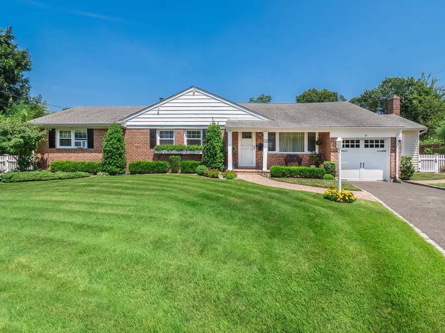 14 Harbor Lane, Glen Head, NY 11545 - Image #2