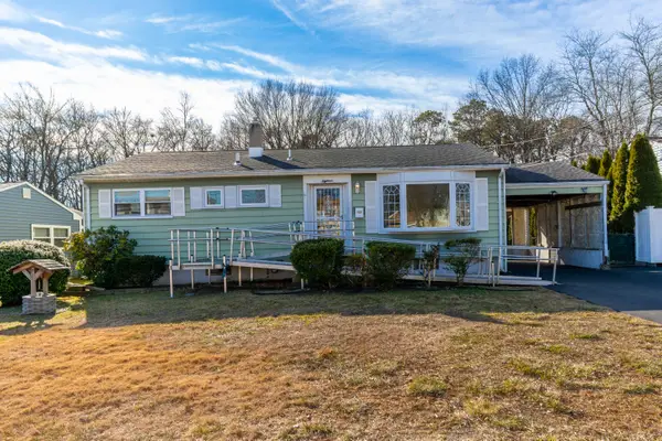 -18 Andover Road, Old Bridge, NJ 08857