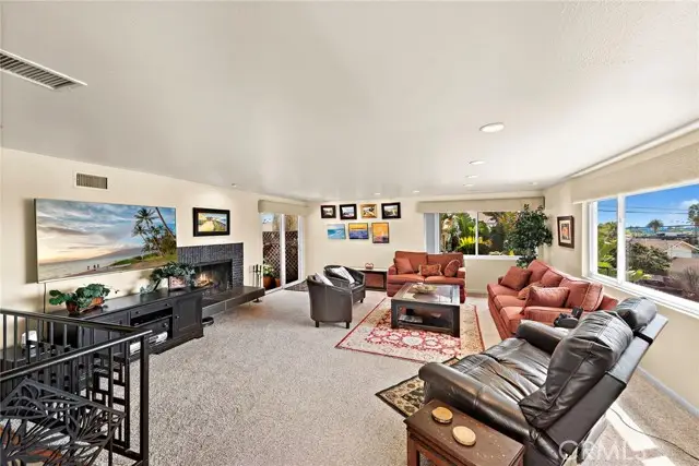 128 Avenida Santa Margarita, San Clemente, CA 92672 - Image #3