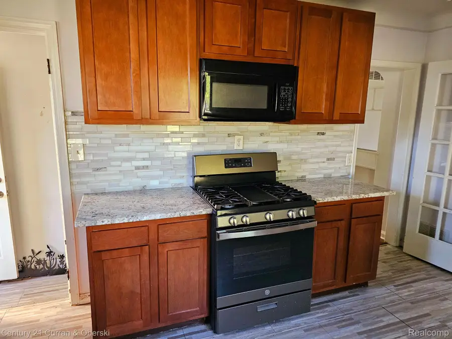 18808 Eastwood Drive, Harper Woods, MI 48225 - #2