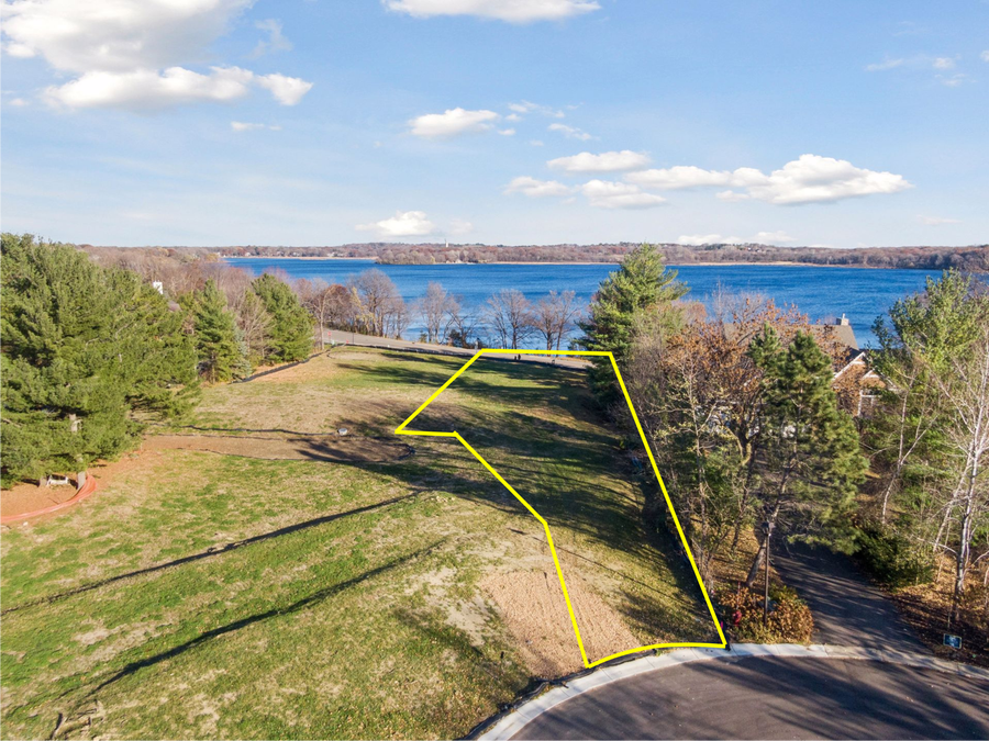 3921 White Oak Lane, Chanhassen, MN 55331 - #2