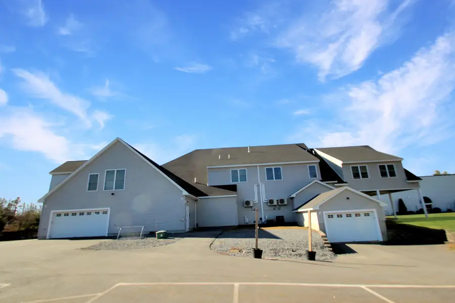 10 Diamond Oaks Boulevard #2, Kingston, NH 03848 - #3