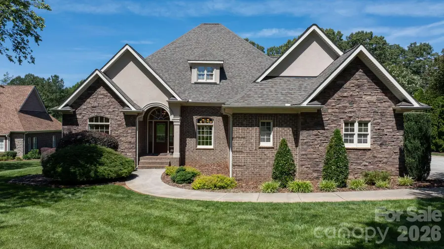 1055 Catawba Greens Drive, Newton, NC 28658 - #2