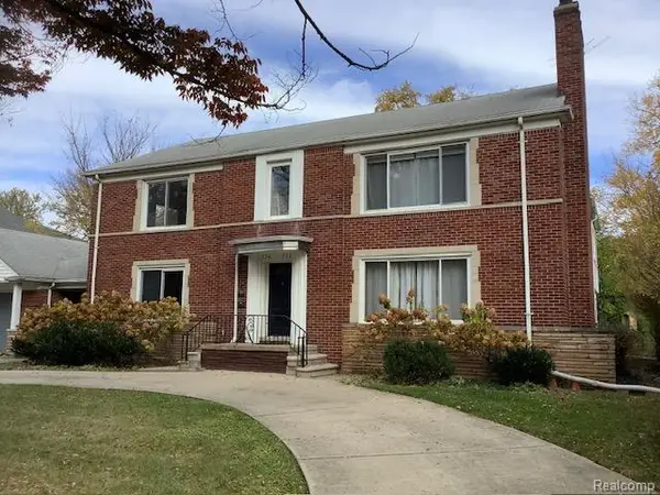 734 Harcourt Road, GrossePointePark, MI 48230