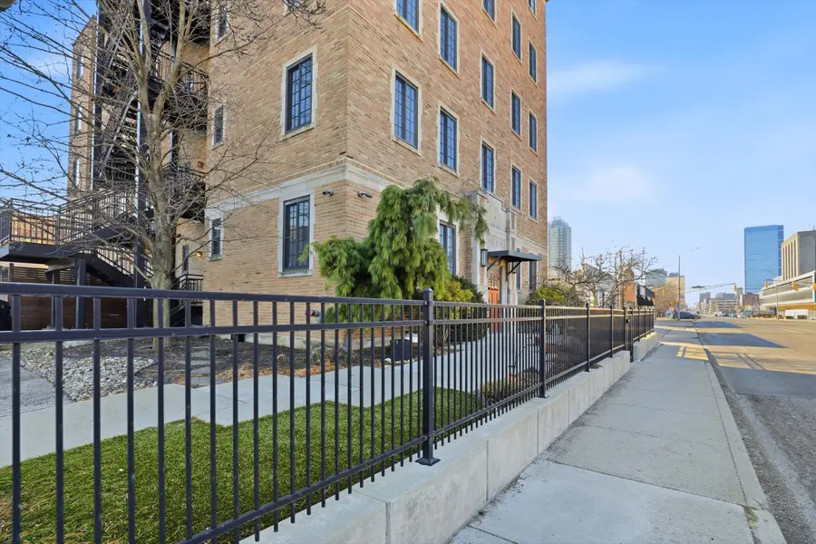 825 N Delaware Street #3B, Indianapolis, IN 46204 - #3