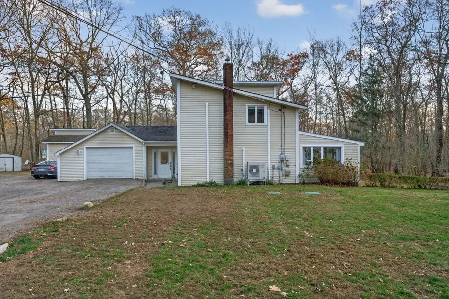 542 Main Street, Hopkinton, RI 02833 - Image #3