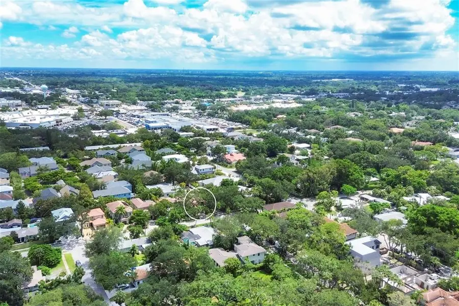 3837 Camino Real, Sarasota, FL 34239 - Image #2