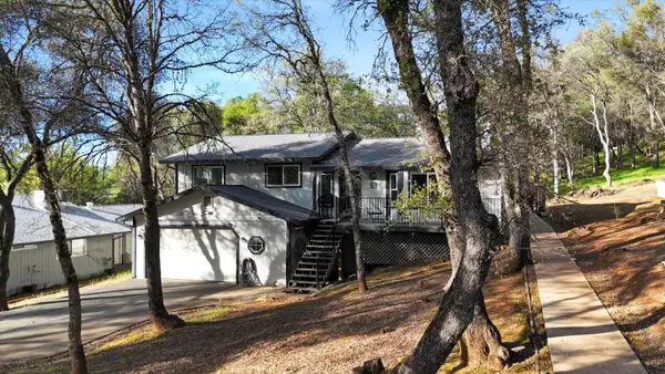 11544 Torrey Pines Drive, Auburn, CA 95602