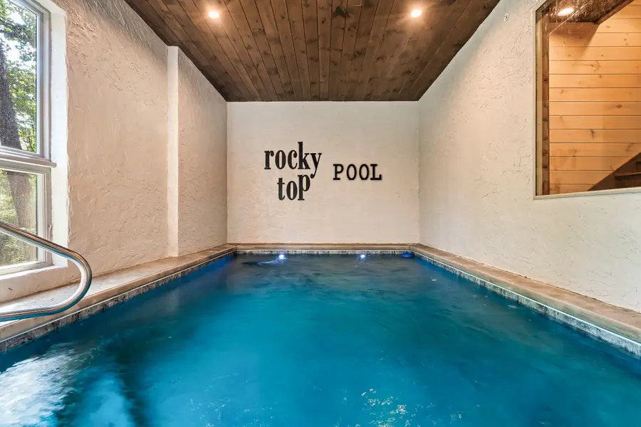 3504 Sandridge Way, Pigeon Forge, TN 37863 - #2