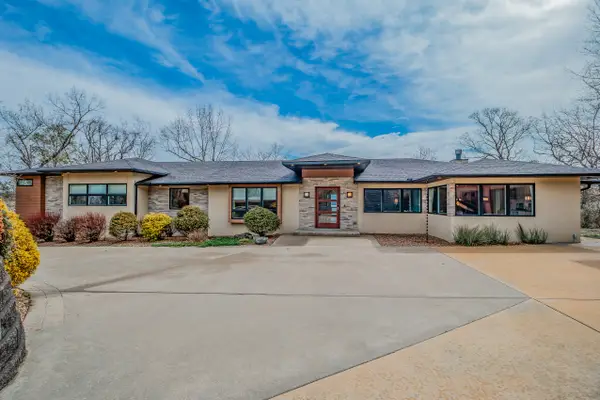 83 Rivercliff Road, Rogers, AR 72756