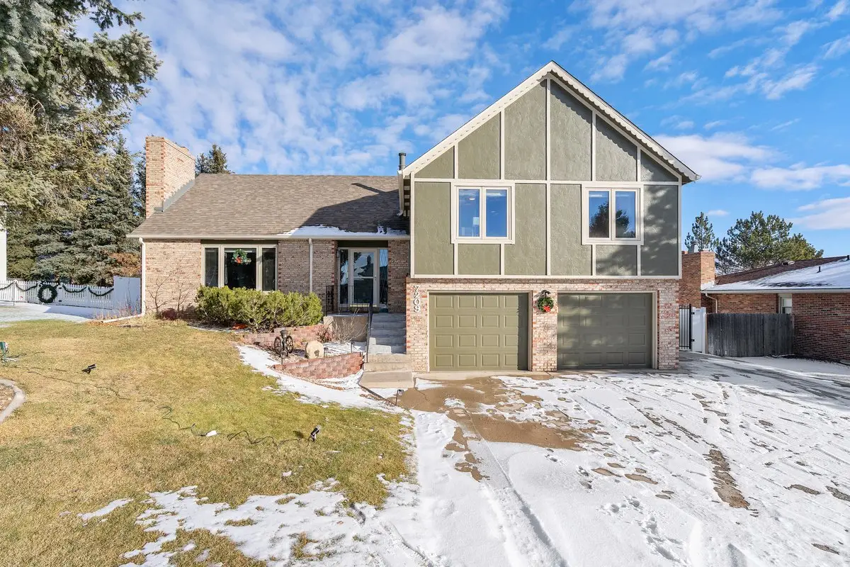 7209 Hawthorne Dr, Cheyenne, WY 82009 - #1