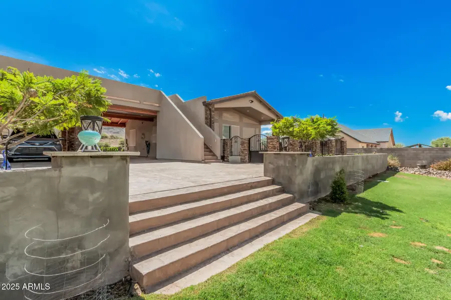 2058 W DOBBINS Road, Phoenix, AZ 85041 - Image #2