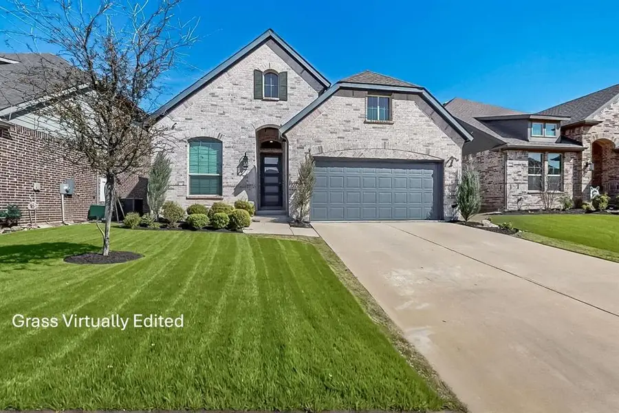 529 Hummingbird Drive, Celina, TX 75009 - Image #2