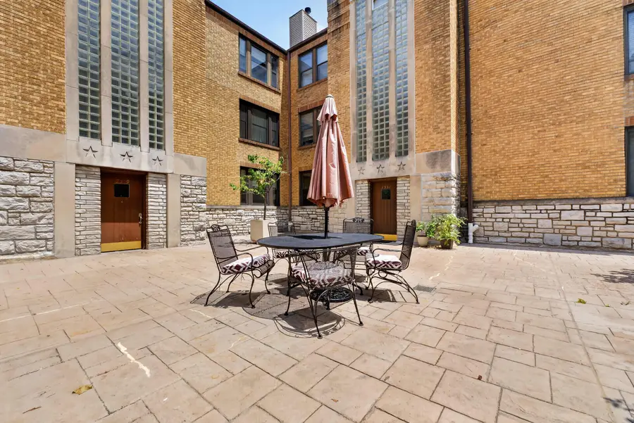 7559 Byron Place #1E, Clayton, MO 63105 - #3