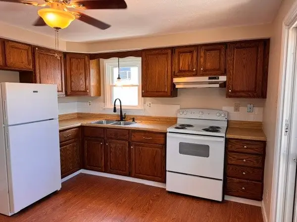 32 Bowles Court, Pawtucket, RI 02860