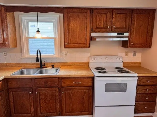 32 Bowles Court, Pawtucket, RI 02860 - #2