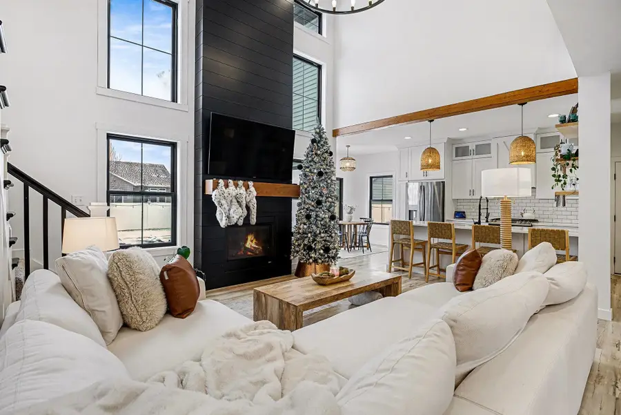 1602 Cobble Hills Drive, Osceola, IN 46561 - Image #3