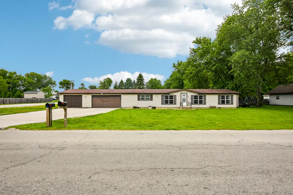 197 E Cermak Road, Braidwood, IL 60408 - #1