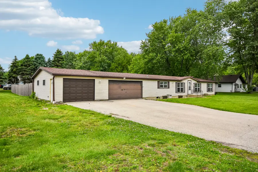 197 E Cermak Road, Braidwood, IL 60408 - #3
