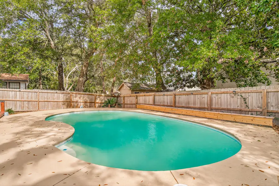 507 Matthew Street, Niceville, FL 32578 - #3