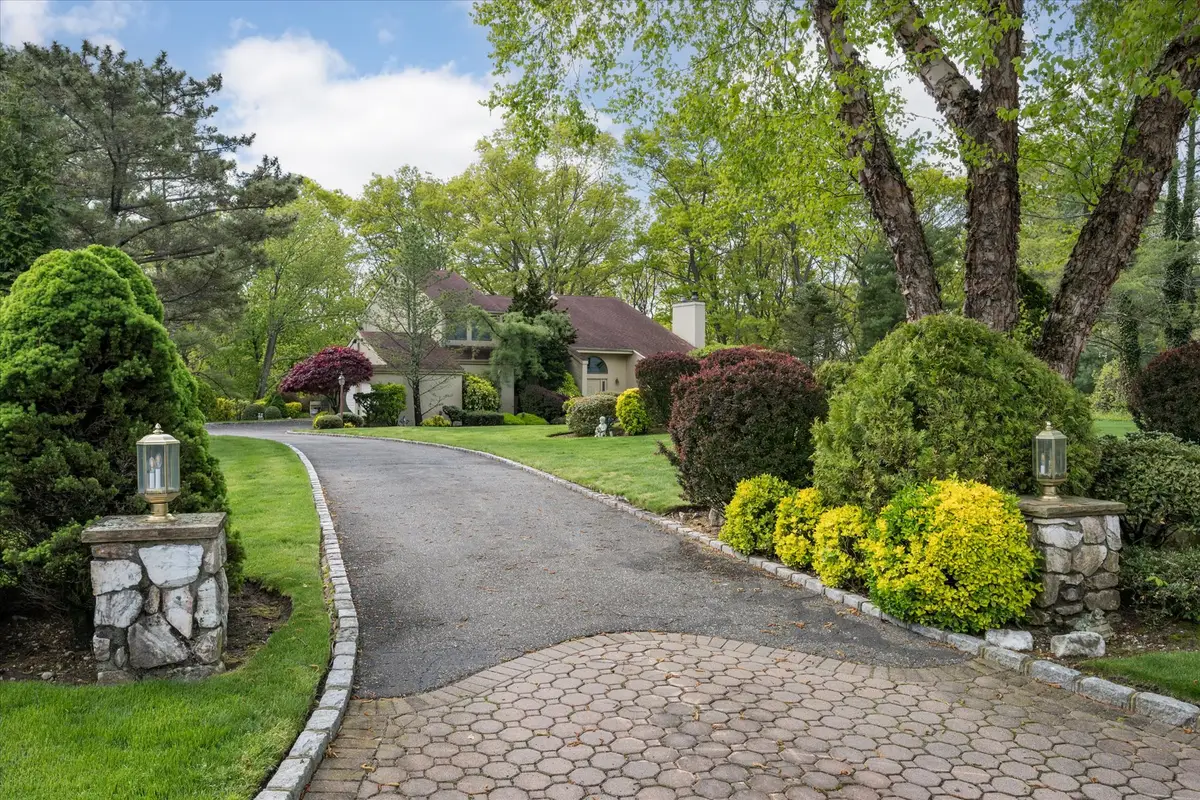 38 Tamara Court, Melville, NY 11747 - #1