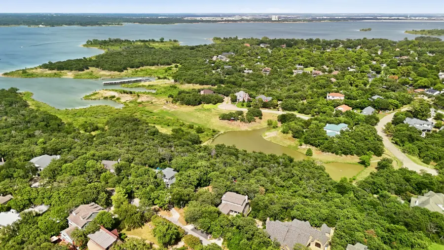 2930 Peninsula Drive, Grapevine, TX 76051 - #2