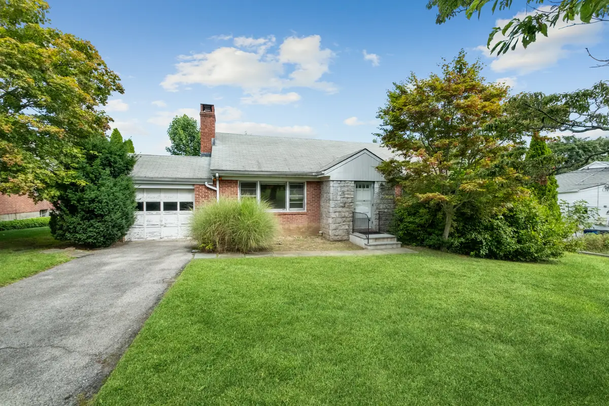 7 Fountain Drive, Valhalla, NY 10595 - Image #1