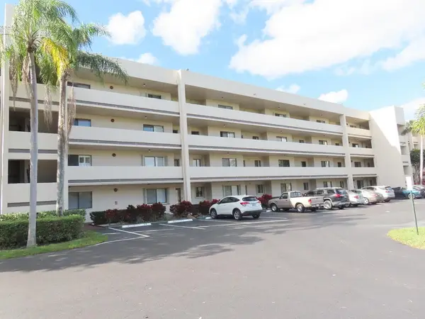 3154 Via Poinciana #305, Lake Worth, FL 33467