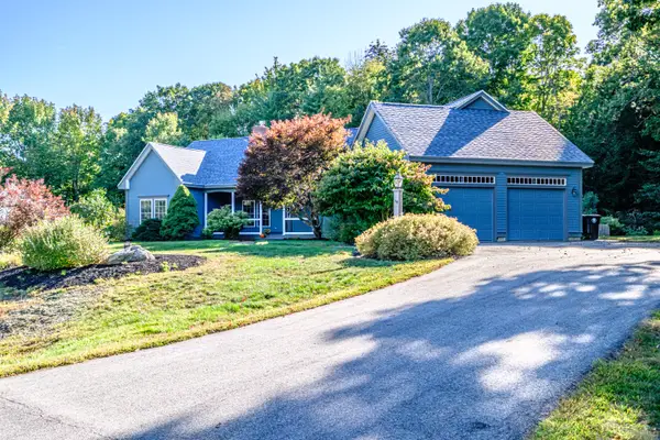 19 Country Creek, North Yarmouth, ME 04097