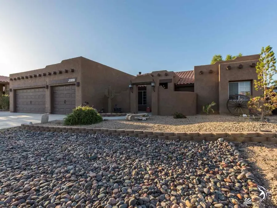 8166 E LORENZO LN, Yuma, AZ 85365 - #2