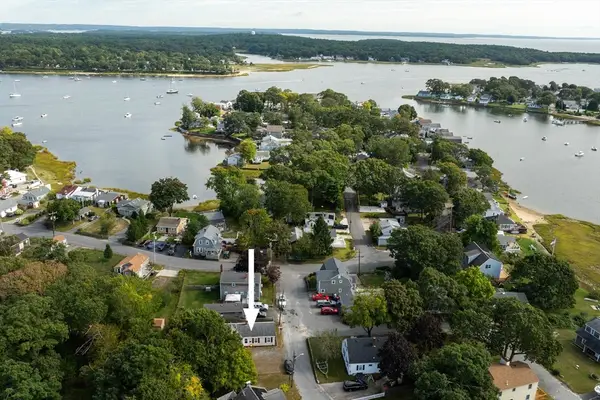 106 Circuit Ave, Wareham, MA 02571