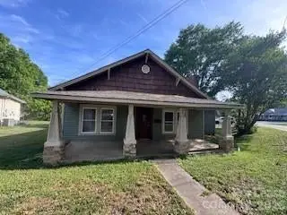 661 S Grove Street, Lincolnton, NC 28092 - #3