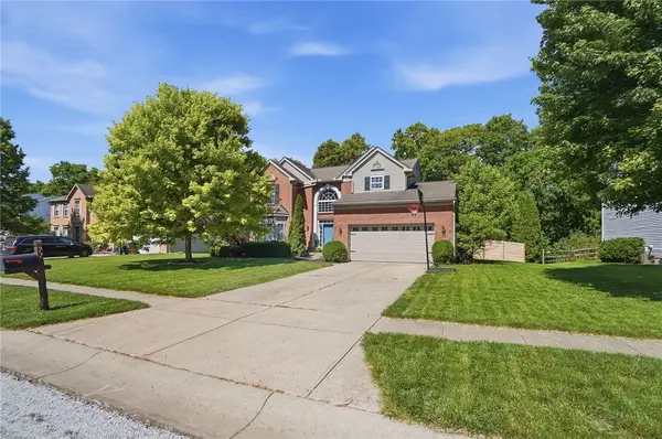 77 W Waterbury Drive, Springboro, OH 45066