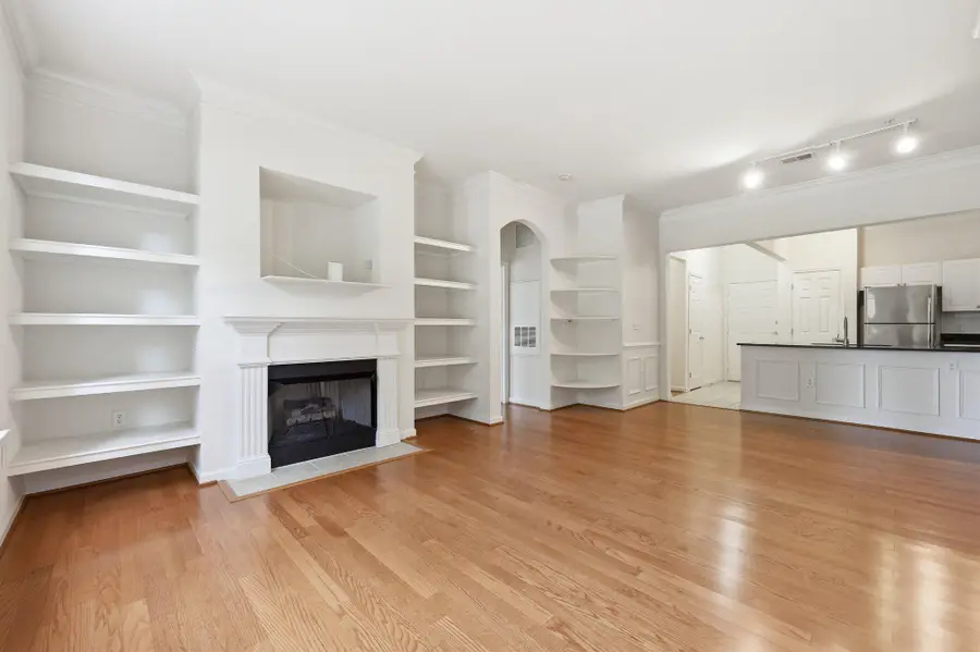 7 Booth St #110, Gaithersburg, MD 20878 - #3