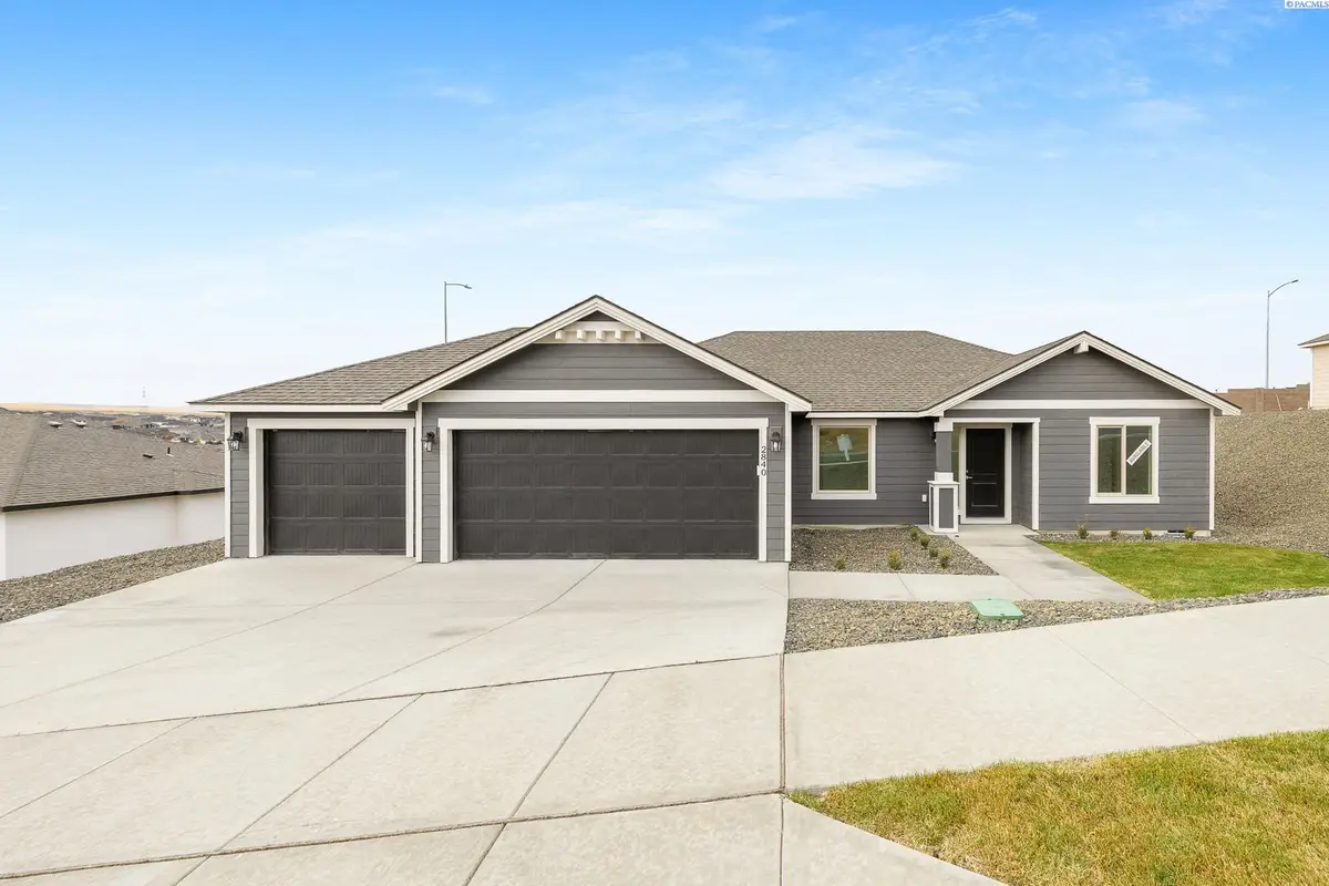 2840 S Roosevelt St, Kennewick, WA 99338 - #1