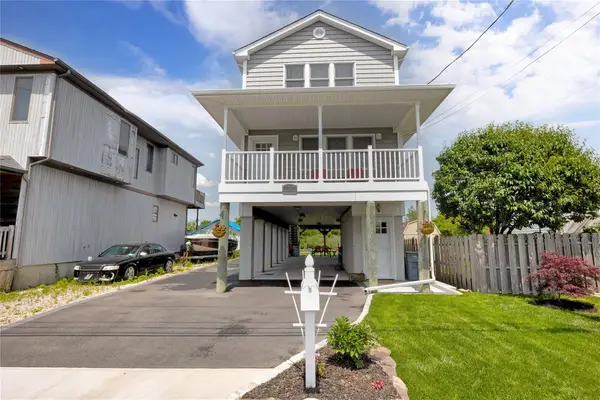 3717 Somerset Drive, Seaford, NY 11783