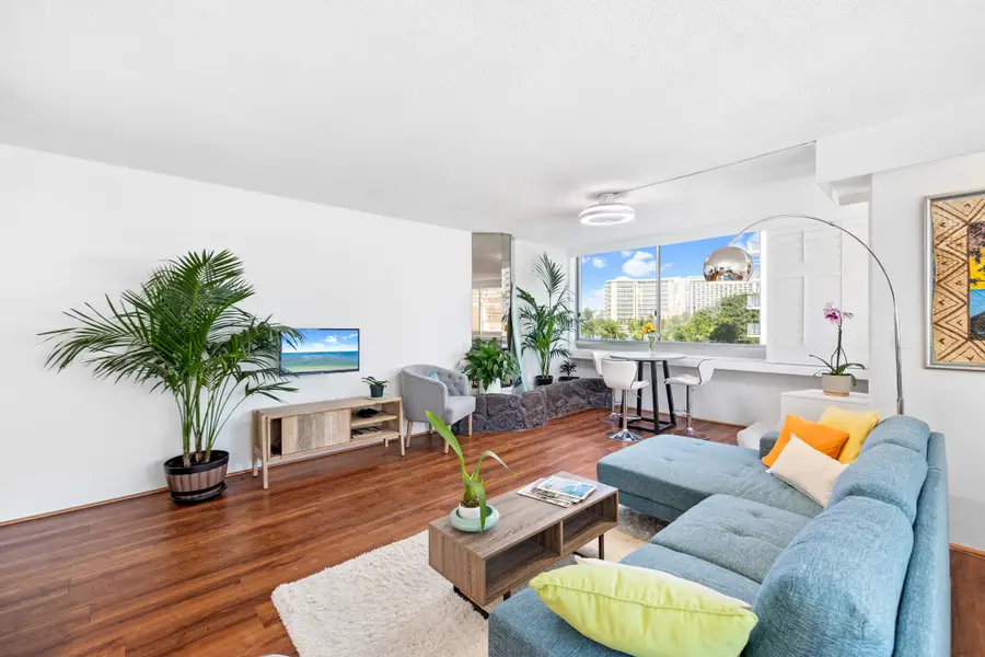 2500 Kalakaua Avenue #503, Honolulu, HI 96815 - Image #2