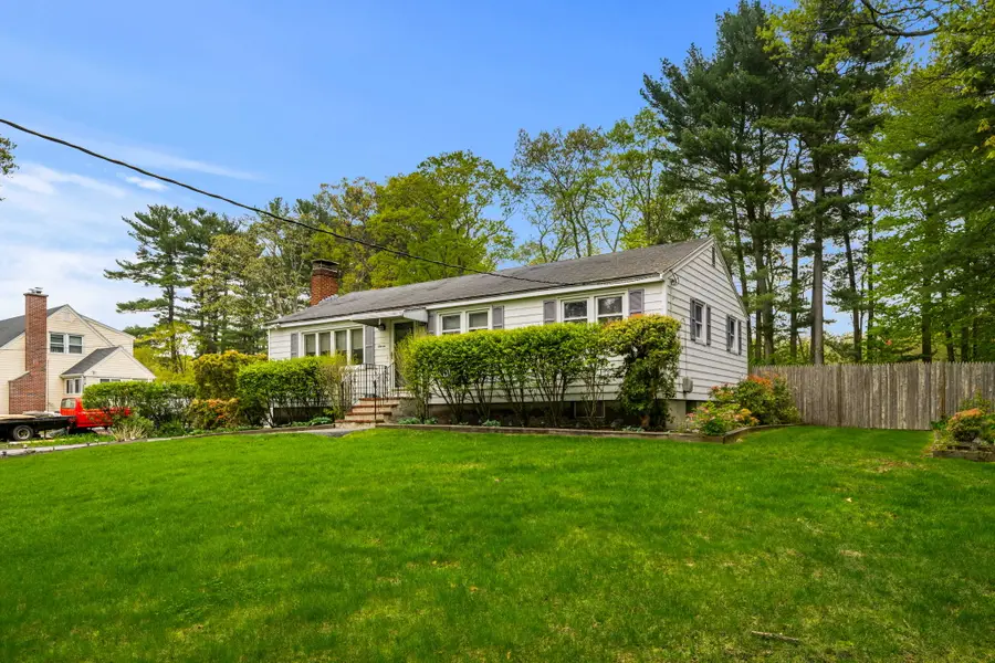 11 Dadant Dr, Wilmington, MA 01887 - #3
