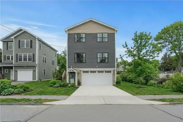 17 Wuddall Avenue, Warwick, RI 02889